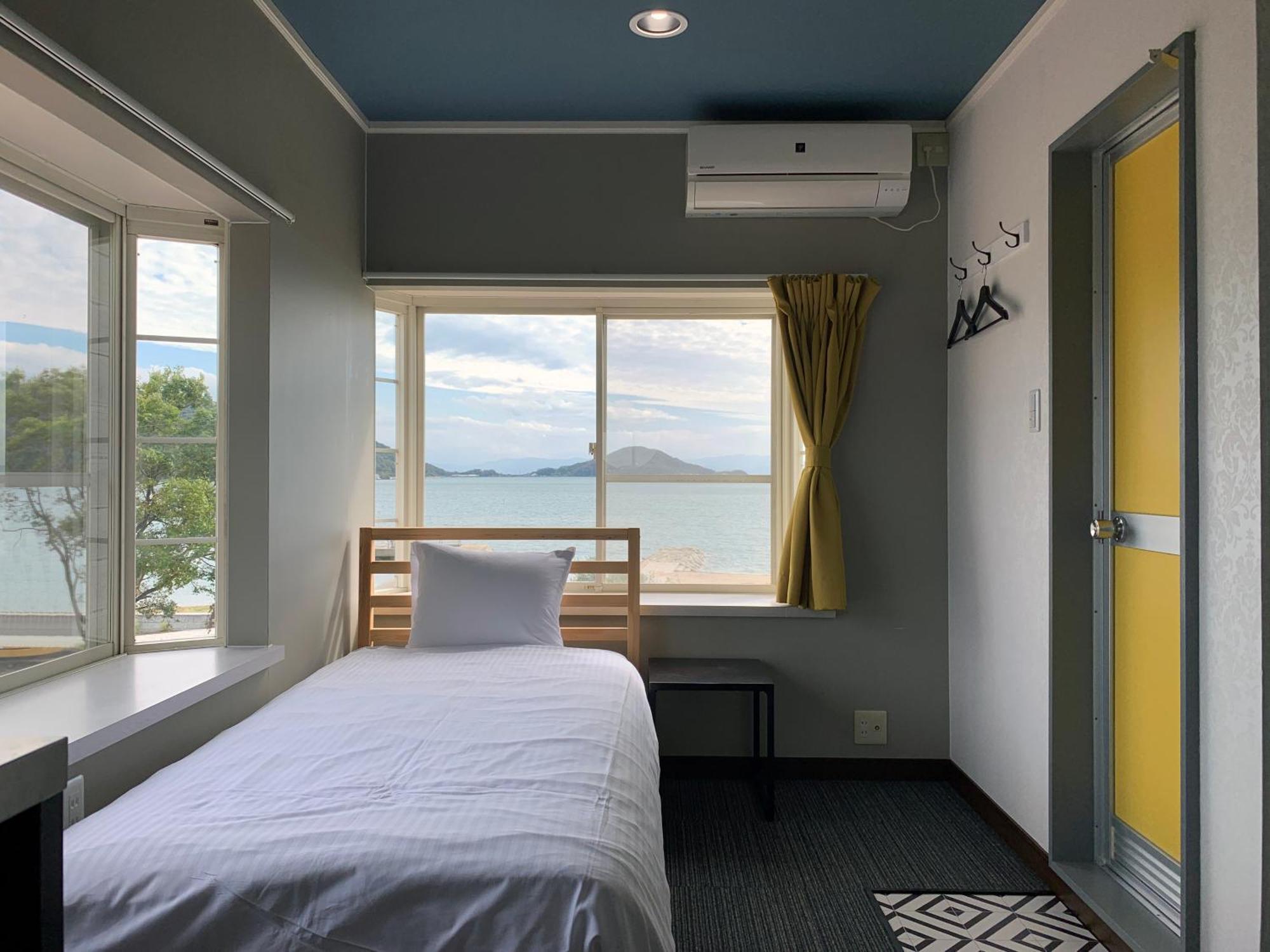Hatn Hat Guesthouse ハッツンハット Shōdoshima Esterno foto
